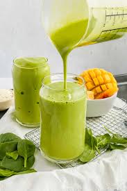 Mango and Spinach Smoothie